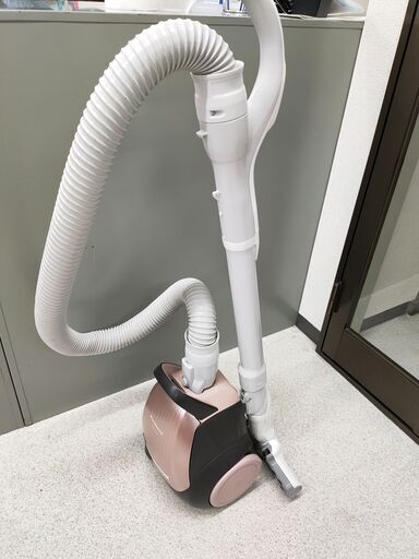 紙パック式掃除機　Panasonic　パナソニック　MC-PK19A　2018年製