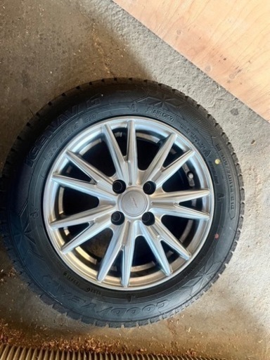 スタッドレスタイヤ4本！ホイル付き！✨（決まりました！）