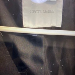 セシルマクビー 新品 コート ブラック 定価24000くらいの画像