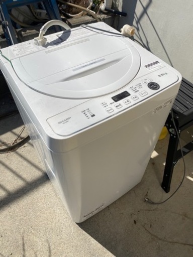 シャープ　5.5kg 洗濯機^ ^2022年製