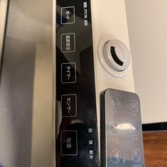 セラミックファンヒーター  加湿機能付き リモコン付きの画像