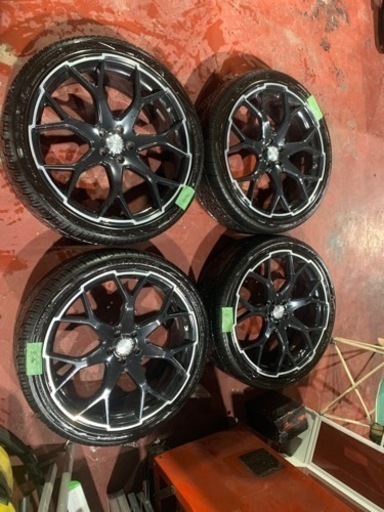 アルミ　ホイール　Algernon 22インチ　タイヤ　265.35.22