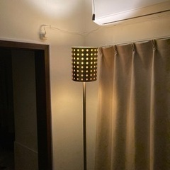 レトロモダンでお部屋が良い雰囲気になる間接照明