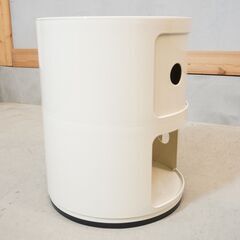 イタリアのメーカーKartell(カルテル)社の人気商品COMPONIBILI(コンポニビリ)L1 2段キャビネット。シンプルなデザインのラウンドエレメントはリビングやキッチン・オフィスなどに♪DK408の画像