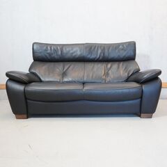 karimoku(カリモク家具)より本革を使用したZT73 2人掛けソファーです