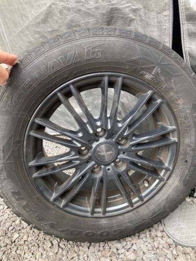 中古18年製冬タイヤホイール4本チェーン2本セット
