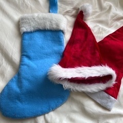 クリスマス靴下袋 サンリオ新幹線 サンタの帽子2点 合計3点セットの画像