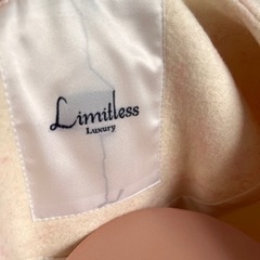 リミットレスラグジュアリー/LIMITLESS LUXURY ノーカラーコートの画像