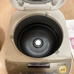 ドタキャンの為、再度募集します。炊飯器　超美品　数回のみ使用した後倉庫で保管してました。の画像