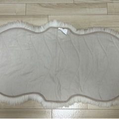 【先約あり】ムートンラグ　シープスキン　ウール100%の画像