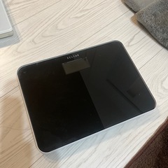 最終値下げ‼️ELECOM 2019年製　体重計