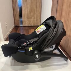 【価格下げました】チャイルドシート出品します