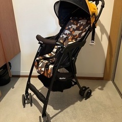 【お譲り決定】超軽量　B型ベビーカー　Aprica