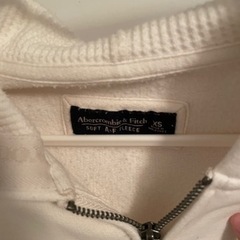 【Abercrombie&Fitch /アバクロ】ジップアップパーカー　ホワイト・ネイビー　の画像