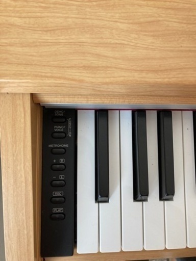 電子ピアノ?
