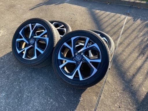 C-HR 純正アルミホイール　タイヤ付き　美品