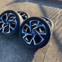 C-HR 純正アルミホイール　タイヤ付き　美品