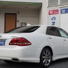 【大人のセダン！】ナビ、クルコン、バックカメラ装備！3.5Lの加速感は圧巻です！の画像