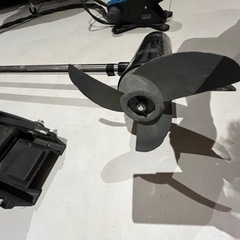 モーターガイドデジタルツアー 82lbs 24V マウント、予備ペラ付