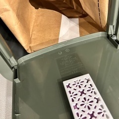 ペダル付きゴミ箱　グリーンの画像