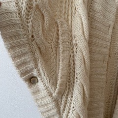 ポンチョ風ニットの画像