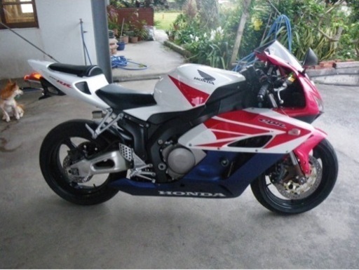 ホンダ CBR1000RR(sc57)