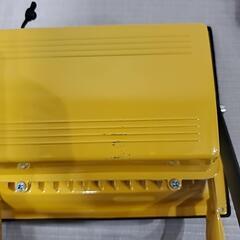 LED 投光器 充電式の画像