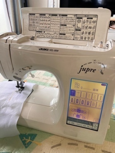 コンピューターミシン　JUKI HZL 009