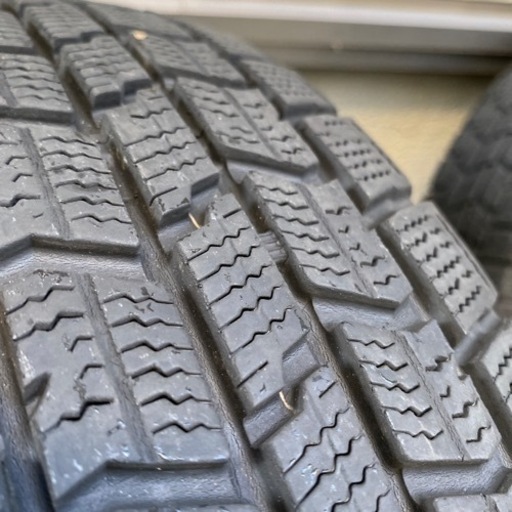 165/70R14 スタッドレスタイヤ　4本セット
