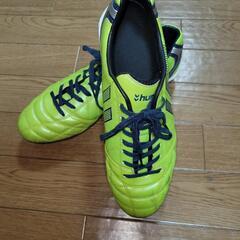 hummelサッカーシューズ　27㎝