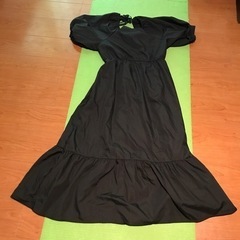 新品　ワンピース　黒