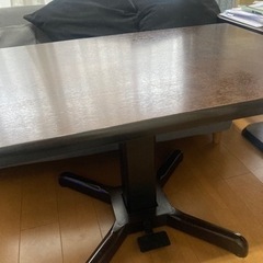 昇降式テーブル