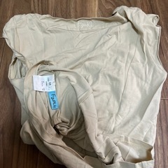FガールのTシャツの画像