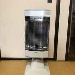 ダイキン　遠赤外線暖房機　セラムヒート