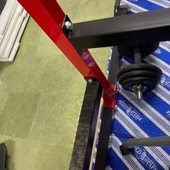 筋トレ器具とダンベルセットの画像