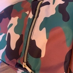 未使用品☆Forever21☆ミニリュックサック ☆迷彩柄の画像