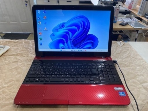 整備済　NEC LAVIE 15インチ Windows11  i3 SSD256 GB