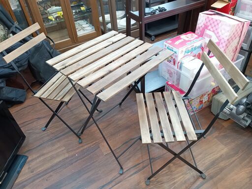 IKEA　TARNO　テーブル＆チェア２脚　３点セット　折り畳み　屋外　ブラウン　ブラック　テーブルサイズ（約）幅５４×奥５５×高７１　　■近隣配送無料 買取GO‼　栄和店