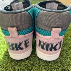 NIKEスニーカーの画像