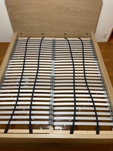 IKEA MALMクイーンサイズ　ベッド