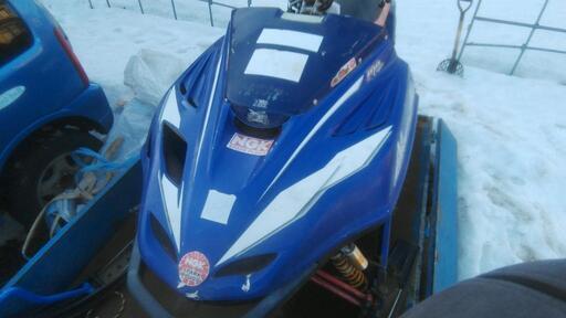 スノーモービル、ジャンクで。質問してください。