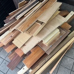 【無料】木材、廃材たくさんあります。DIYに。の画像