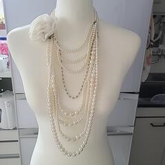 パールネックレスの画像