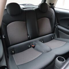 検査6年4月ミニクーパー 6速マニュアル/LEDヘッドライト/HDDナビ/Bluetoothオーディオ/ドライビングモード/ディーラー点検記録簿/デイライトの画像