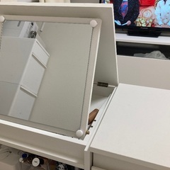 LOWYA テーブルドレッサー(モコモコ座イス MARCO付き)の画像