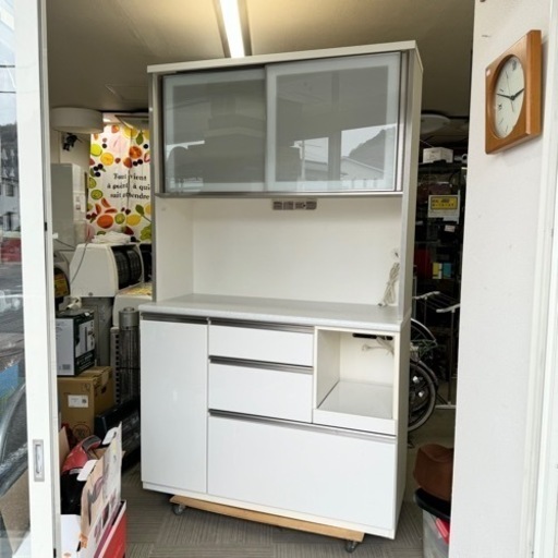 【美品‼️】定価88,990円♪ ニトリ 120cm幅キッチンボード(アルミナ120KB) 食器棚 収納家具 鏡面仕上げホワイト♪