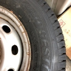 商談中　スタッドレスタイヤ　145R12 LTの画像