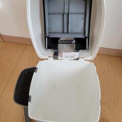 【貰ってください】猫砂処理ボックス・リターロッカーの画像