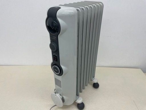 DeLonghi デロンギ オイルヒーター HJ0812 8枚フィン 8～10畳 24時間タイマー 暖房機器 動作品
