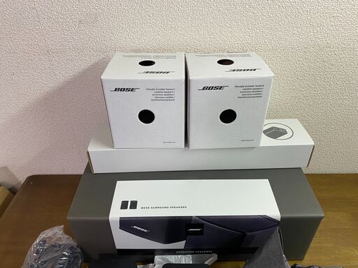 【美品　未使用品】BOSEのスピーカー・システム（SMART SOUNDBAR 900、BASS MODULE 700、SURROUND SPEAKERS） 元箱付き　37246-1-350